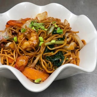 Seafood Lo Mein