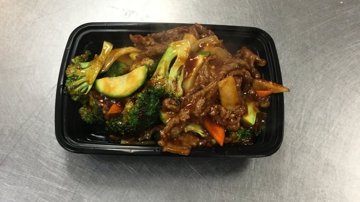 C19. Szechuan Beef.